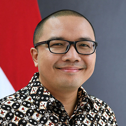 Mr. Santo Darmosumarto